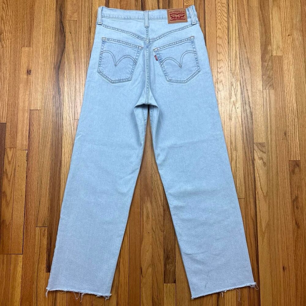 Levi-s Women's Blue Jeans - Picture 2 of 6